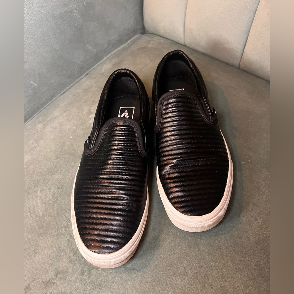 Vans black leather rubbed slip-one